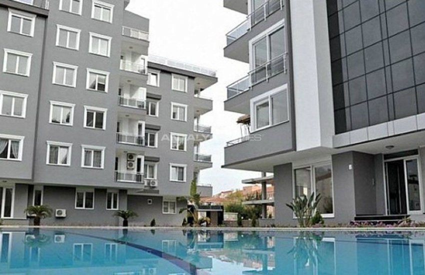 Konyaaltı Liman'da 3 Bloklu Site İçinde Satılık Daireler 18