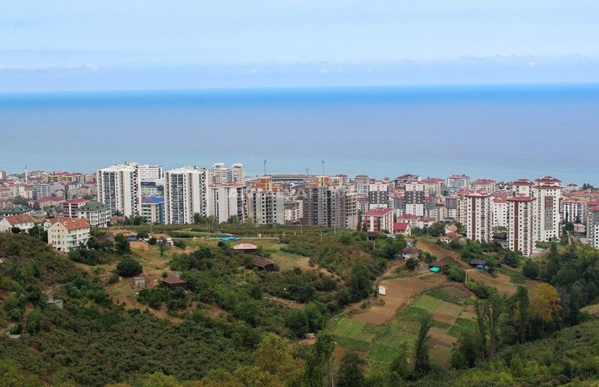 Apartments with Luxury Complex Features in Trabzon Akçaabat 1