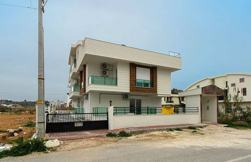 Brand New Antalya Apartments Close to Turizm Street 1