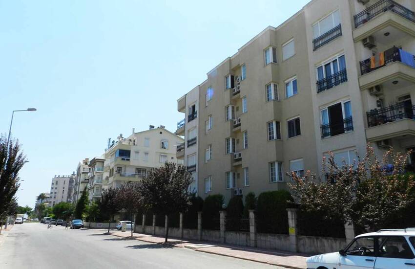 Aynur Bileydi Apartment Close to the Sea