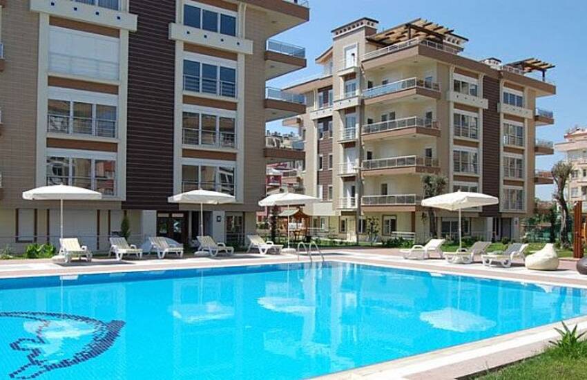 Antalya Lägenheter Med Underjordisk Parkering I Konyaalti
