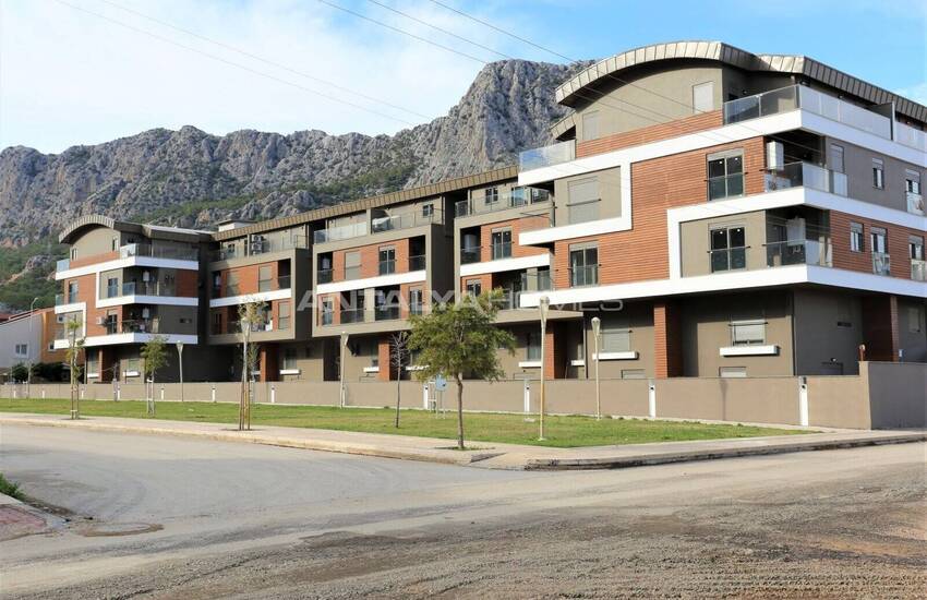 Stunning Flats with Mountain View in Konyaalti Antalya