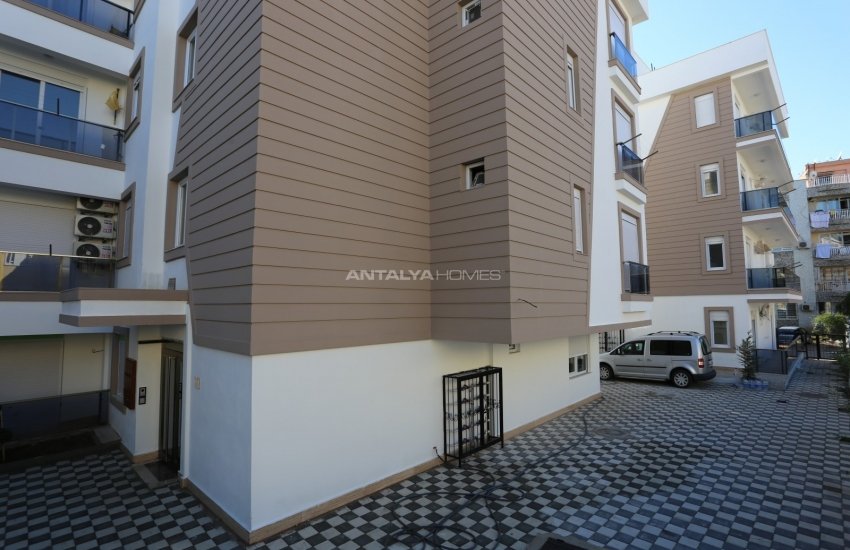 Muratpaşa’da Stratejik Konumlu, Duraklara Yakın Daire 5