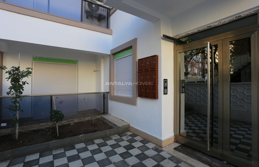 Muratpaşa’da Stratejik Konumlu, Duraklara Yakın Daire 6