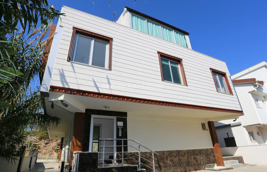 Whole Building Suitable for Plaza Concept in Lara 5