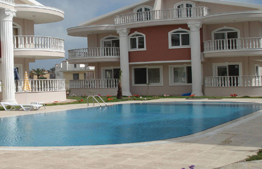 Kadriye'de Yüzme Havuzlu Site İçinde 3+1 Villa 1