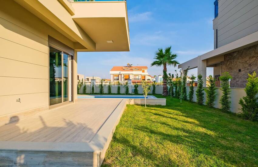 Belek Merkeze Yürüme Mesafesinde Satılık Tripleks Villalar 9