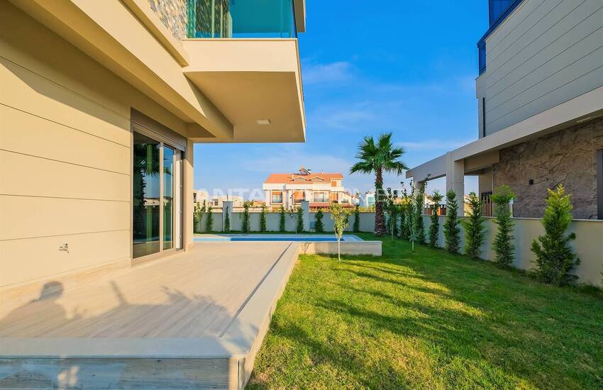 Belek Merkeze Yürüme Mesafesinde Satılık Tripleks Villalar 10
