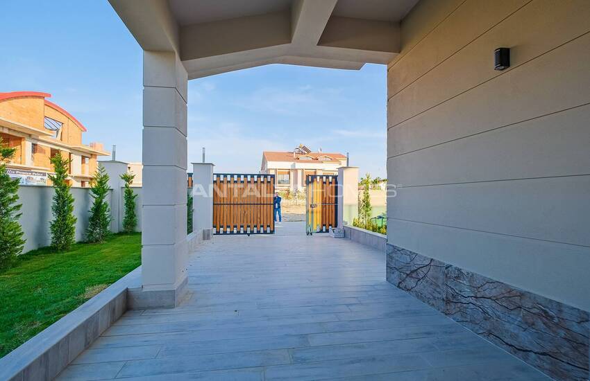 Belek Merkeze Yürüme Mesafesinde Satılık Tripleks Villalar 16