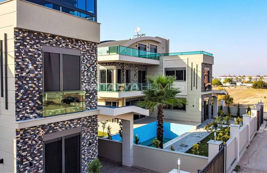 Belek Merkeze Yürüme Mesafesinde Satılık Tripleks Villalar 5
