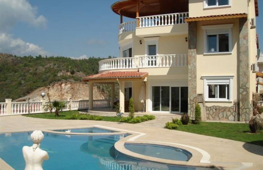 Villa for Sale Kargicak, Alanya in Turkey 1