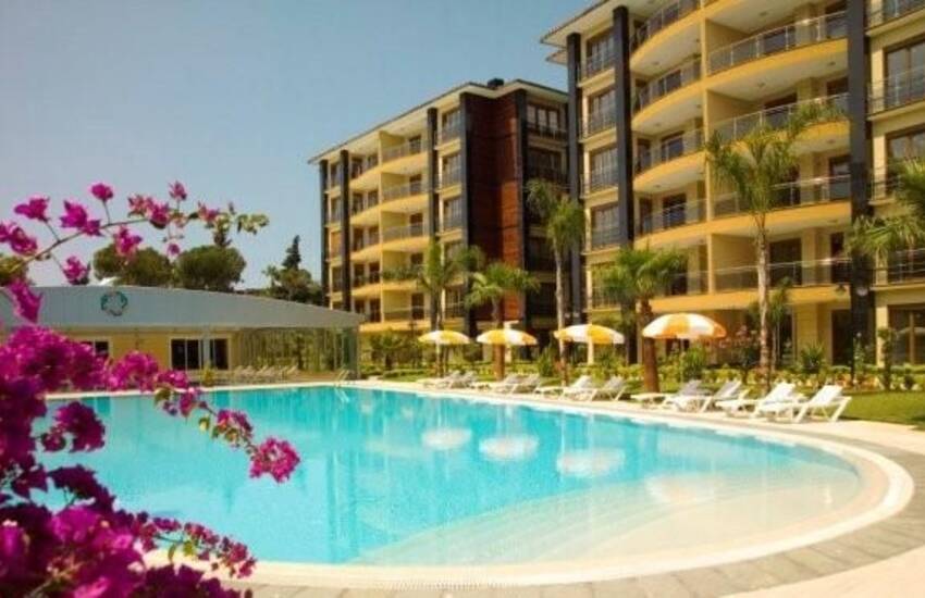 Luxurious Seafront Apartment in Alanya 1