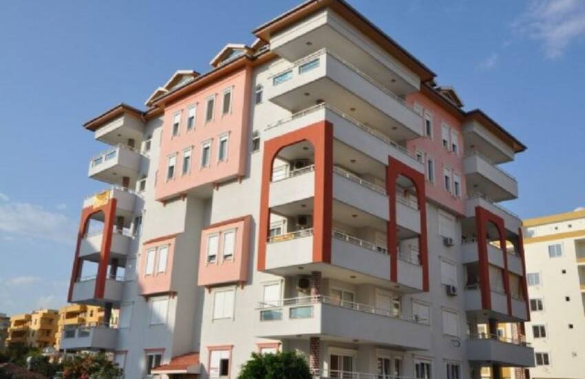 Complex with 2 Bedrooms Apartment 1