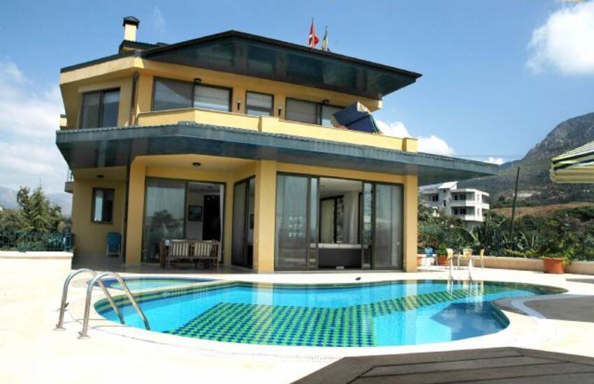Villa Mit Meer Und Bergblick In Kestel, Alanya, Türkei. 1