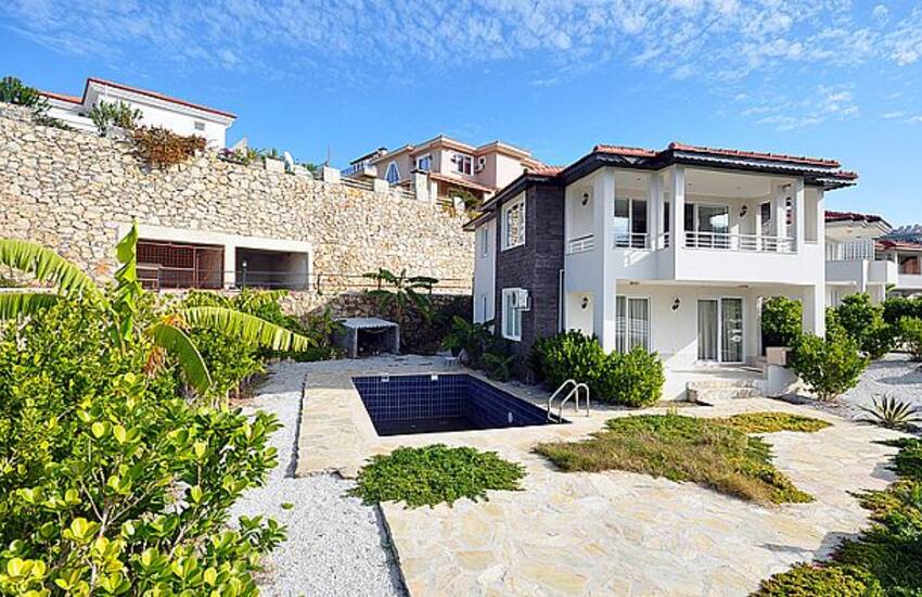 Sea and Mountain Views Villa with Private Pool in Alanya 1
