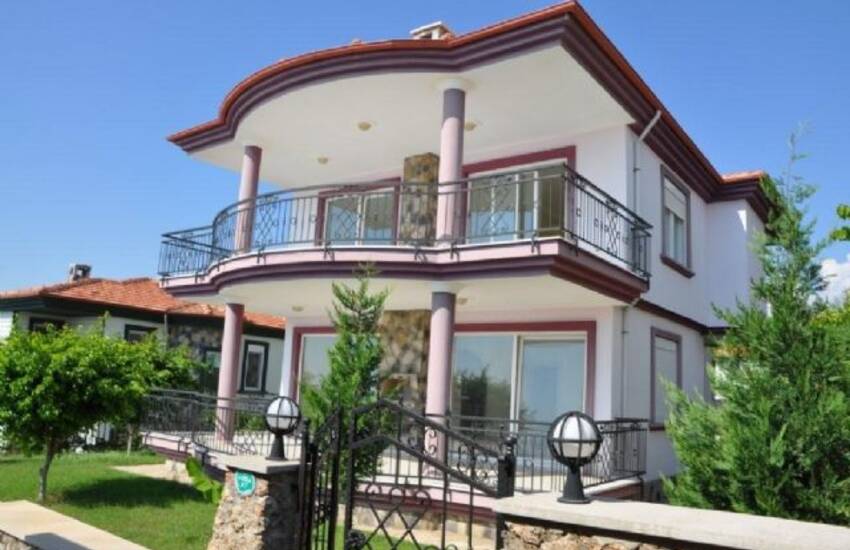 Centrally Located Apartments for Sale in Oba, Alanya 1