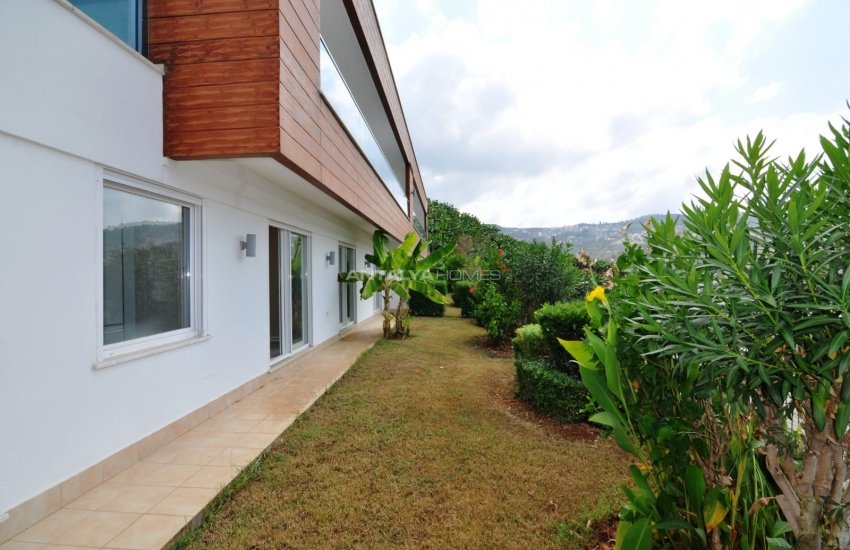 Luxurious Villas with High-quality Materials in Antalya Alanya 8
