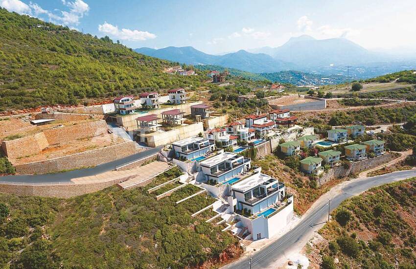 Quality Houses with Magnificent View in Alanya 14