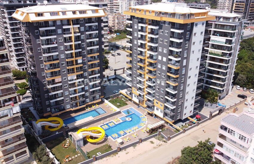 شقق مركزية تبعد 300 م عن البحر في محمودلار ألانيا