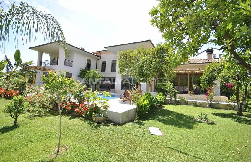 Villa Individuelle De Luxe Avec Grand Jardin À Kemer Antalya 3