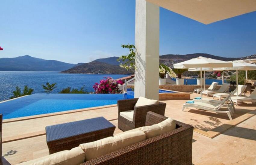 Fantastic House with Sea View 50 Mt to Palm Beach in Kalkan 1
