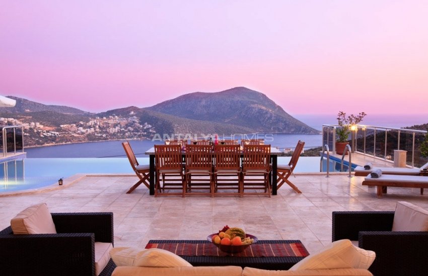 Möblierte Villa In Einer Prestigeträchtigen Gegend In Kalkan 11