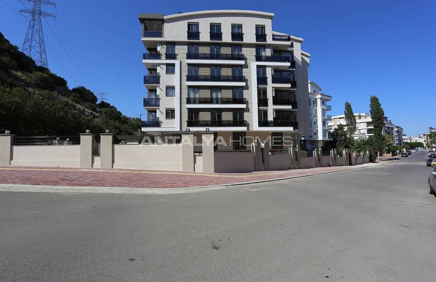 عقارات كونيالتي انطاليا على بعد 2.3 كم من الشاطئ 2