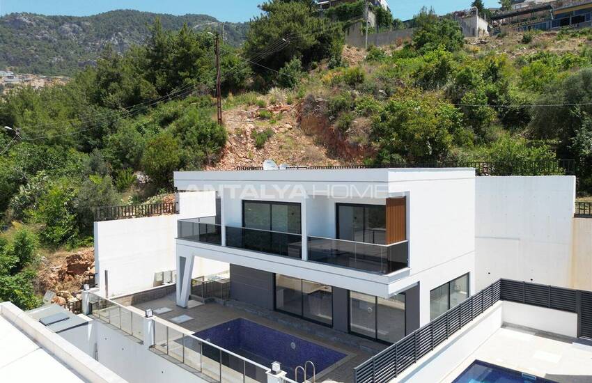 Sea and Nature-view Houses with Pools in Alanya 5