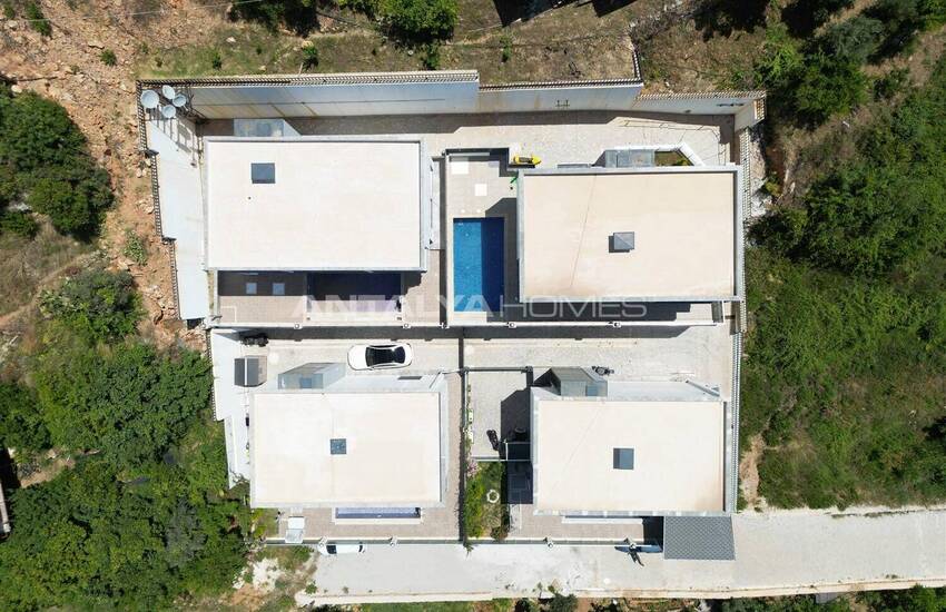 Sea and Nature-view Houses with Pools in Alanya 3