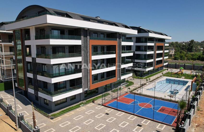 Luxury Real Estate Suitable for Investment in Alanya Turkey 1