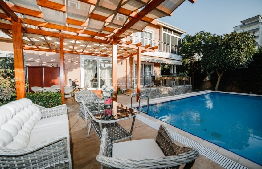 Lara Güzeloba'da Özel Havuzlu ve Bahçeli Dubleks Villa 3