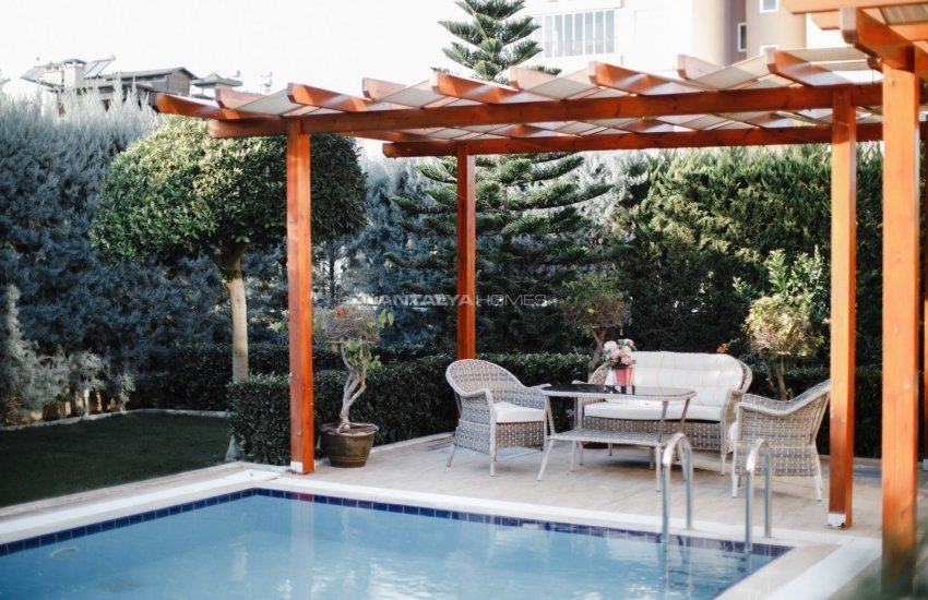 Lara Güzeloba'da Özel Havuzlu ve Bahçeli Dubleks Villa 5