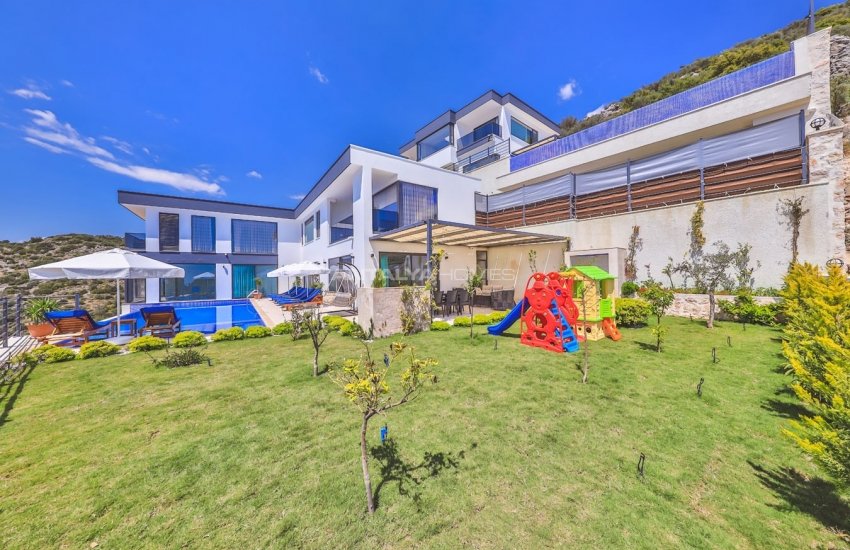 Spacious and Modern Villas with Panoramic Sea View in Kalkan 4