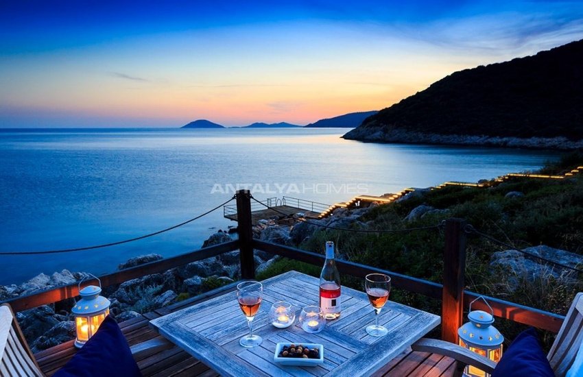 Spacious and Modern Villa with Sea View in Kalkan 4