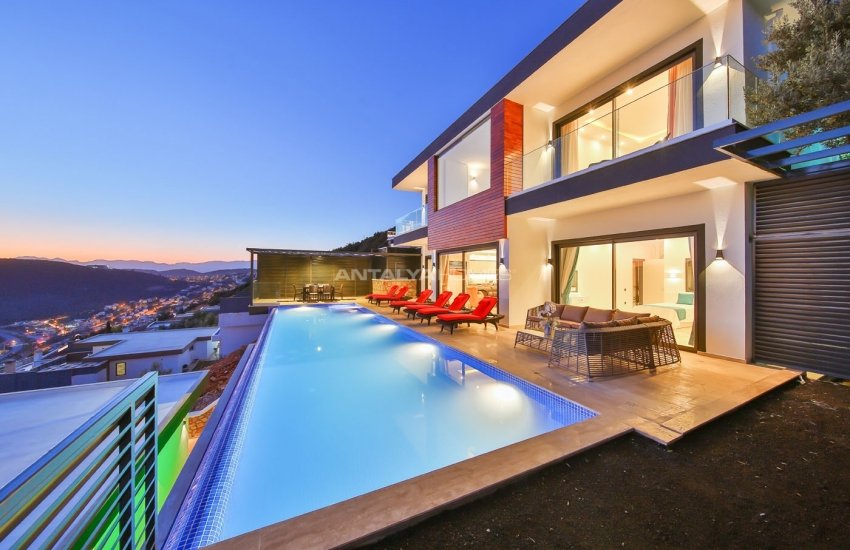 Modernly Designed Villas with Infinity Pool in Kalkan 3