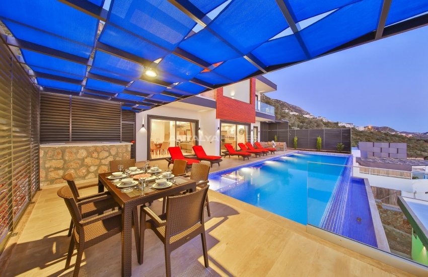 Modernly Designed Villas with Infinity Pool in Kalkan 4