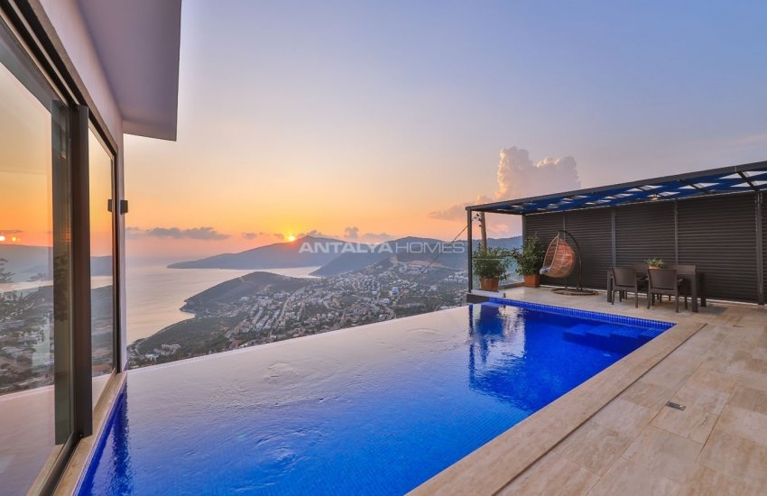 Modernly Designed Villas with Panoramic Sea and Forest View 12