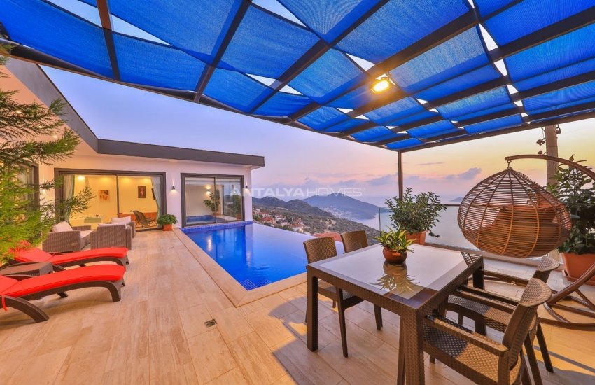 Modernly Designed Villas with Panoramic Sea and Forest View 14
