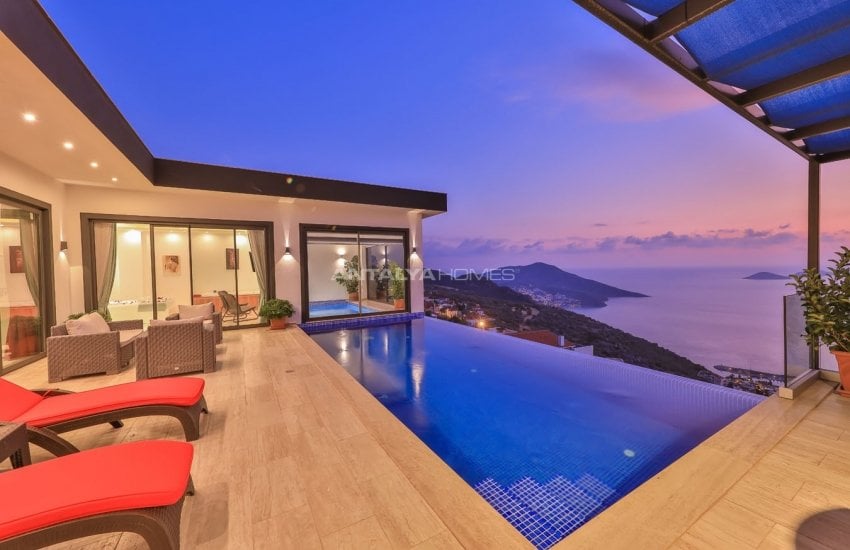 Modernly Designed Villas with Panoramic Sea and Forest View 5