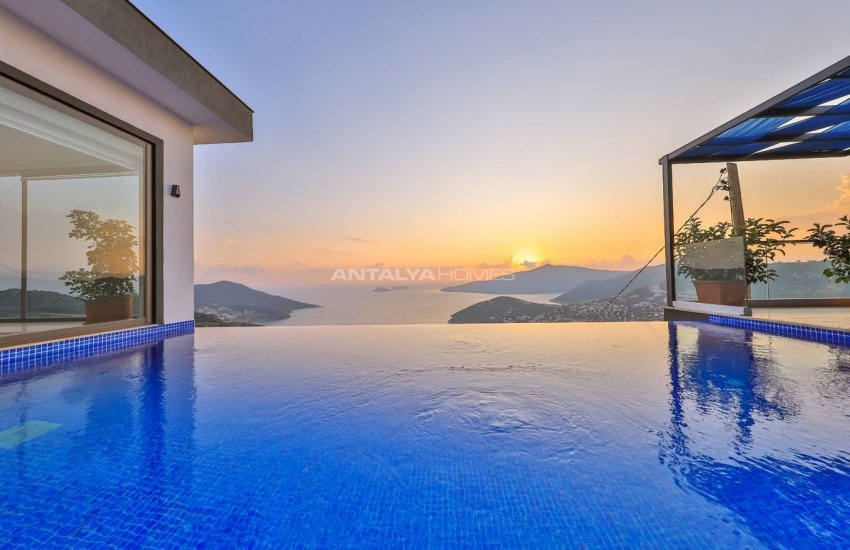 Modernly Designed Villas with Panoramic Sea and Forest View 6