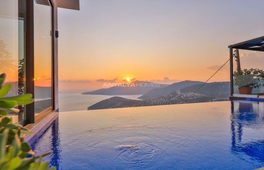 Modernly Designed Villas with Panoramic Sea and Forest View 9