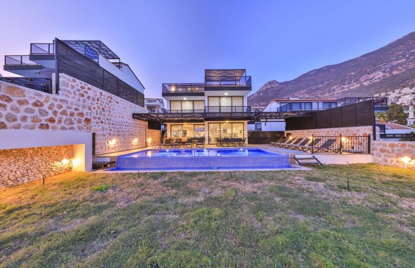 Spacious Contemporary Villa with Garden in Kalkan 3