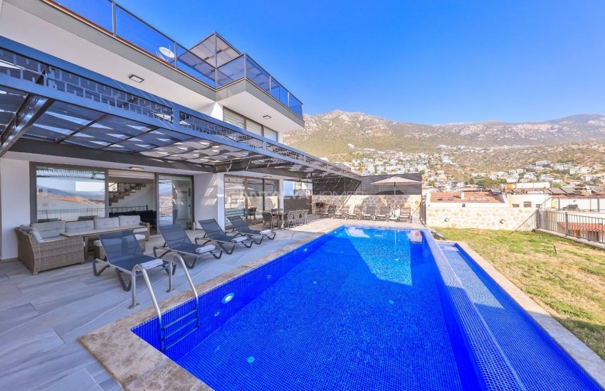 Spacious Contemporary Villa with Garden in Kalkan 8