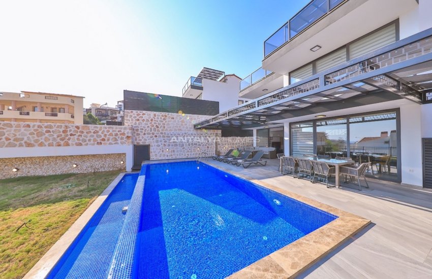 Spacious Contemporary Villa with Garden in Kalkan 9