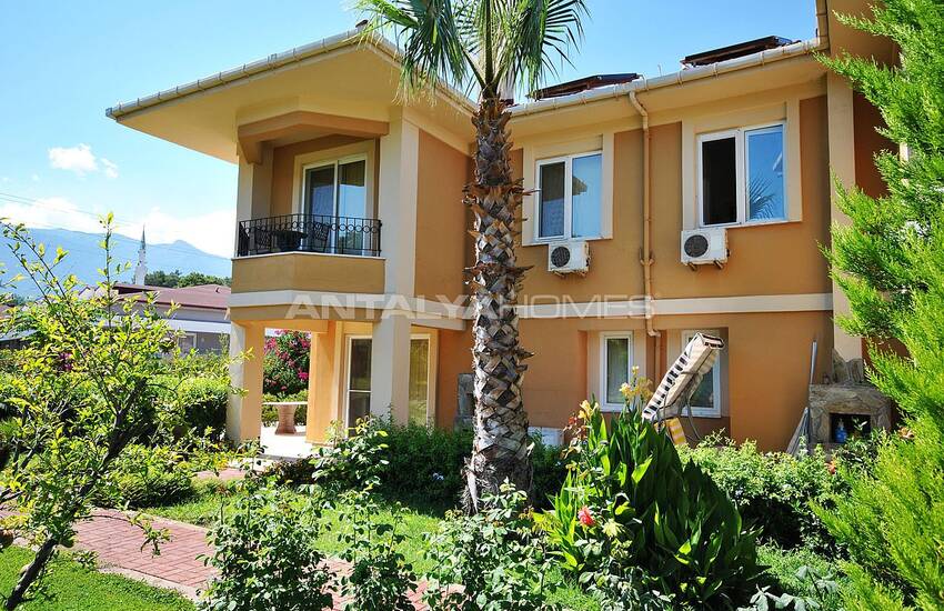 Semi-detached House in a Complex with Swimming Pool in Kemer 1