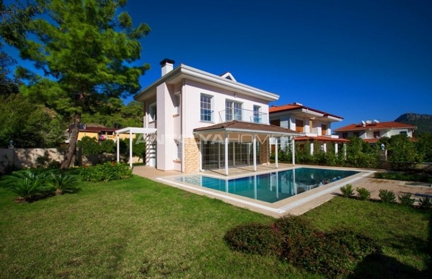 فيلا مشرقة مع مسبح خاص في كيمير شاميوفا 2