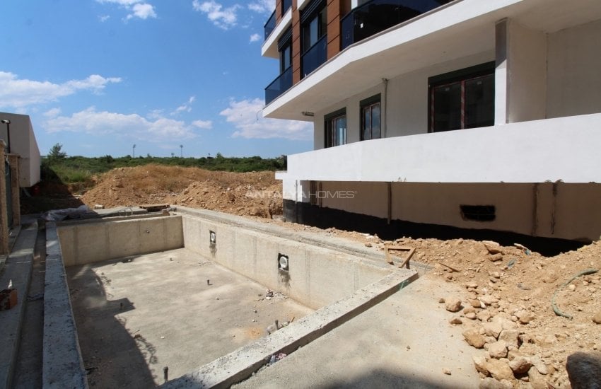 شقق حديثة مع ميزات عديدة في كونيالتي بينارباشي 6