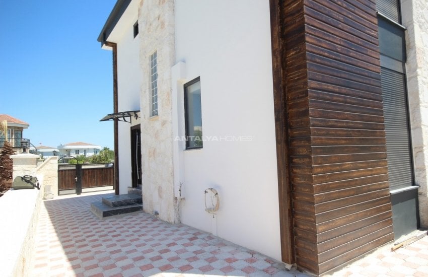 Modernly Designed Detached Stone Villas with Pool in Belek 14