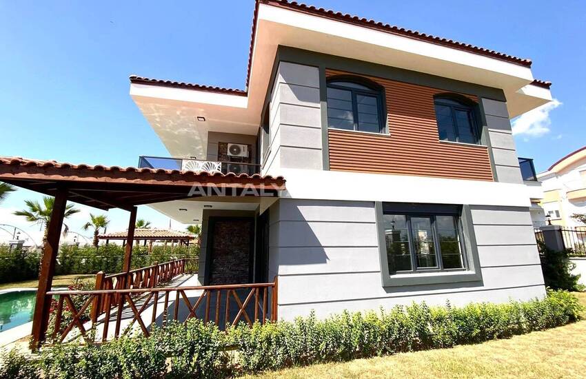 Detached Villas for Sale Close to Golf Courses in Belek 4