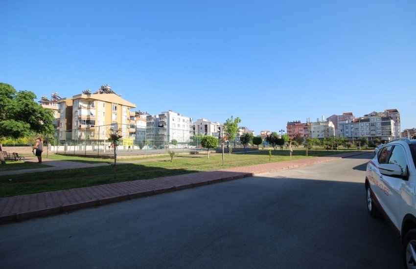 2+1 Apartment in a Privileged Location in Lara 4